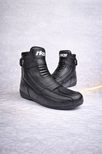 Short leather cruiser - leather,